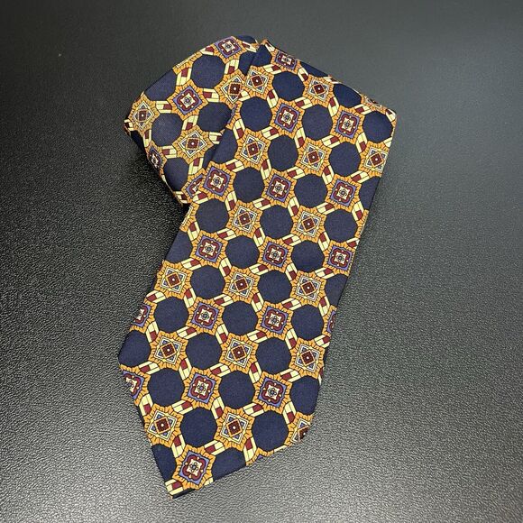Tommy Hilfiger Men's Traditional Italian Silk Tie Geometric Made in USA 57" - Picture 2 of 7